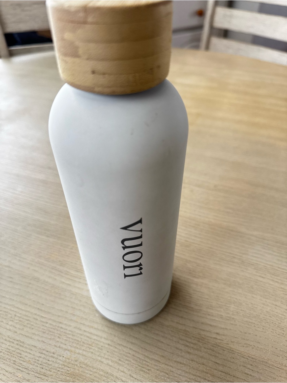 Vuori White Stainless steel Bottle with Bamboo Cap